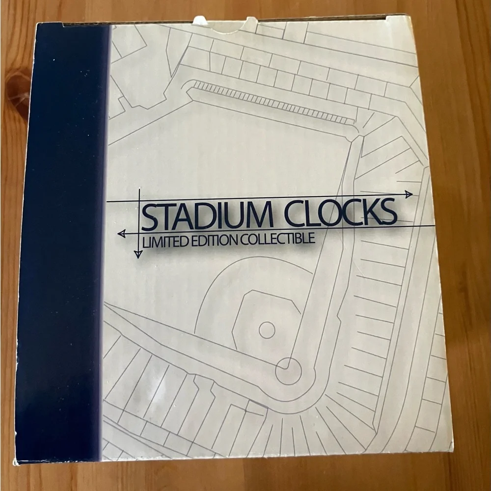 NEW Forever Collectibles Boston Red Socks Fenway Park Stadium Clock